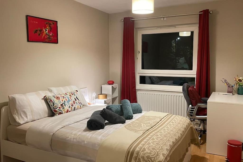 Cosy Flat For 4, Family Friendly, Private Parking, Close To Central Londra Dış mekan fotoğraf